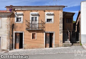 Casa / Villa T4 em Cumeeira de 128 m