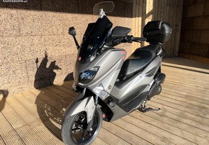 Scooter N MAX 125