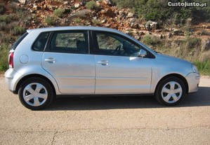 VW Polo TDI 5 LUGARES MUITO ECONOMICO ACEITO RETOMAS