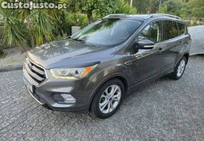 Ford Kuga 1.5 TDCI TITANIUM - 17