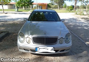 Mercedes-Benz E 230 Classica
