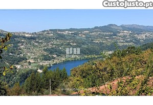 Terreno Cinfães