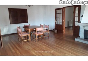 Moradia T6 Triplex Ponte de Lima