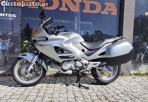 Honda deauville 650