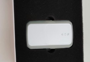 GL200 Localizador GPS com tamanho compacto