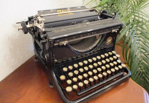 Maquina de escrever Grande IDEAL 1931 Impecável