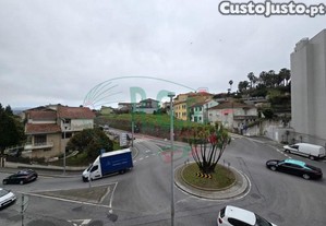 Apartamento T2 Remodelado | Lg Garagem |...