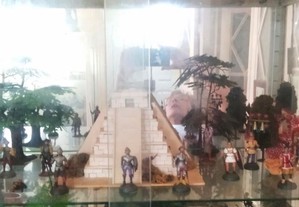 Display diorama soldados conquistadores astecas chumbo