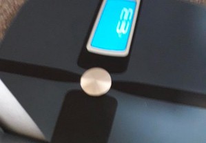 Balança Impedancimetro com Bluetooth Newfeel SCALE 700