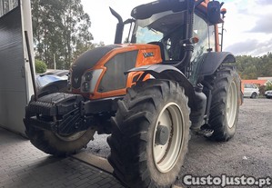Valtra N103 com limpa Bermas