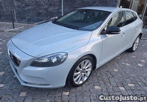 Volvo V40 D2 R design - 17