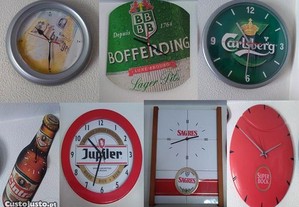 Lote de relógios de parede marcas de cerveja