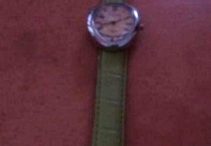 Relógio verde