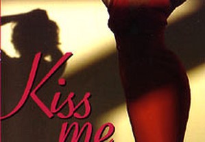 Kiss Me (2004) Marisa Cruz