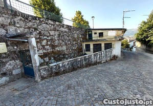 Casa / Villa T3 em Vila e Roussas de 112 m²