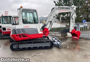 Mini Girat�ria Takeuchi TB250