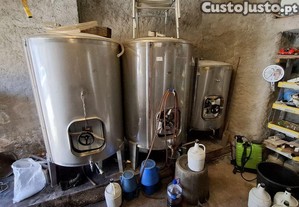 Tanques Inox usados para vinho