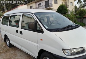 Mitsubishi L400 9 lugares - 00