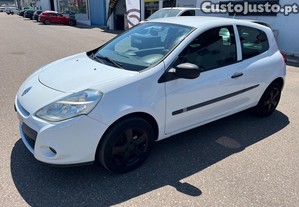 Renault Clio Van c/ AC - 12