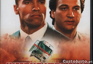 Dvd Inferno Vermelho - aco - Arnold Schwarzenegger/ James Belushi