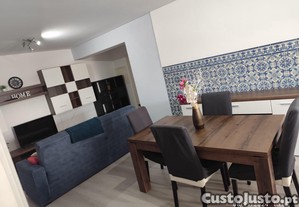 Apartamento T1+1 Renovado/Mobilado/Equipado no Porto!