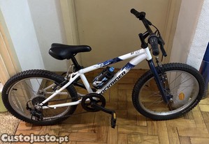 Bicicleta de e crian�a 6 a 9 anos