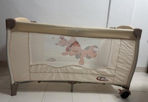 Cama de viagem bebé (usada)