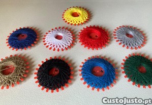 Conjunto de Linhas de Costura de V�rias Cores