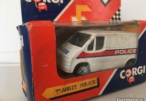 Ford Transit Police - Corgi - Escala 1/64 - como NOVO