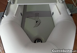 Pneum�tico Quicksilver 240 Tendy AD com motor (novo)