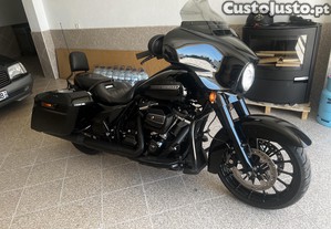 Harley-Davidson Street Glide 107 - 18
