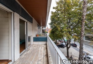 Apartamento T4 no Campo pequeno
