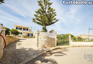 Casa / Villa T4 em Lagoa e Carvoeiro de 259,00 m²