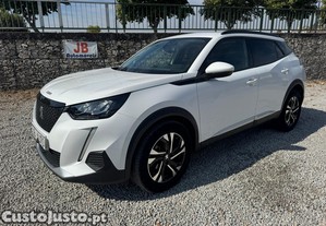 Peugeot 2008 1.2 PureTech Allure - 21