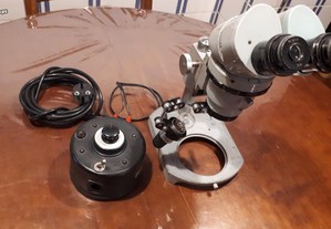 Microscópio binocular NIKON 70589