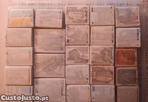 Caixa com Selos Nacionais