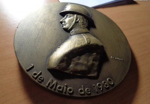 Medalha Bombeiros V.Lourosa 1 Maio 1980 Of.Envio