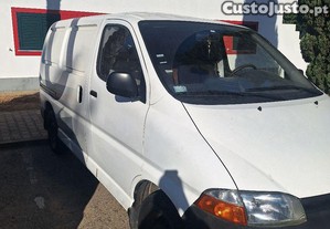 Toyota HiAce comercial - 98