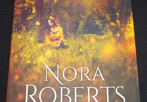 Livro Destinos de Paixão Nora Roberts