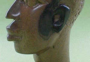Busto de homem ou mulher em ébano 16x7cm