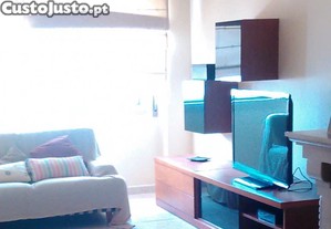 Móvel TV + estantes cubo