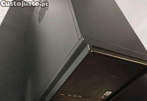 Caixa\Torre Cooler Master Elite 342