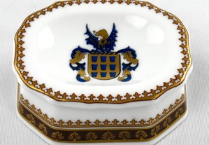 Saleiro em porcelana Porart decoração Escudo de Armas Cunha