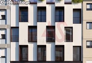 T3 Duplex Inserido No Novo Empreendimento De Brito Capelo, 76 - Centro Do Porto