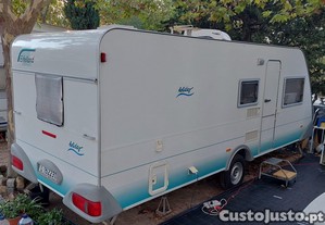 caravana knaus eifelland holiday 560 tk com pouco uso