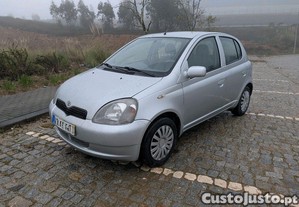 Toyota Yaris 1.0 VVT-i - 99