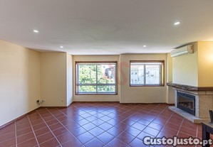 Apartamento T4 Duplex Em Paranhos, Porto