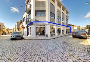 Café / snack-bar em Porto de 146,00 m²