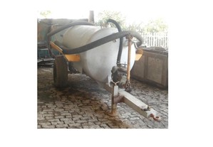 Reboque cisterna 3000Lts