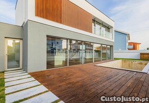 Moradia T4 Contemporânea